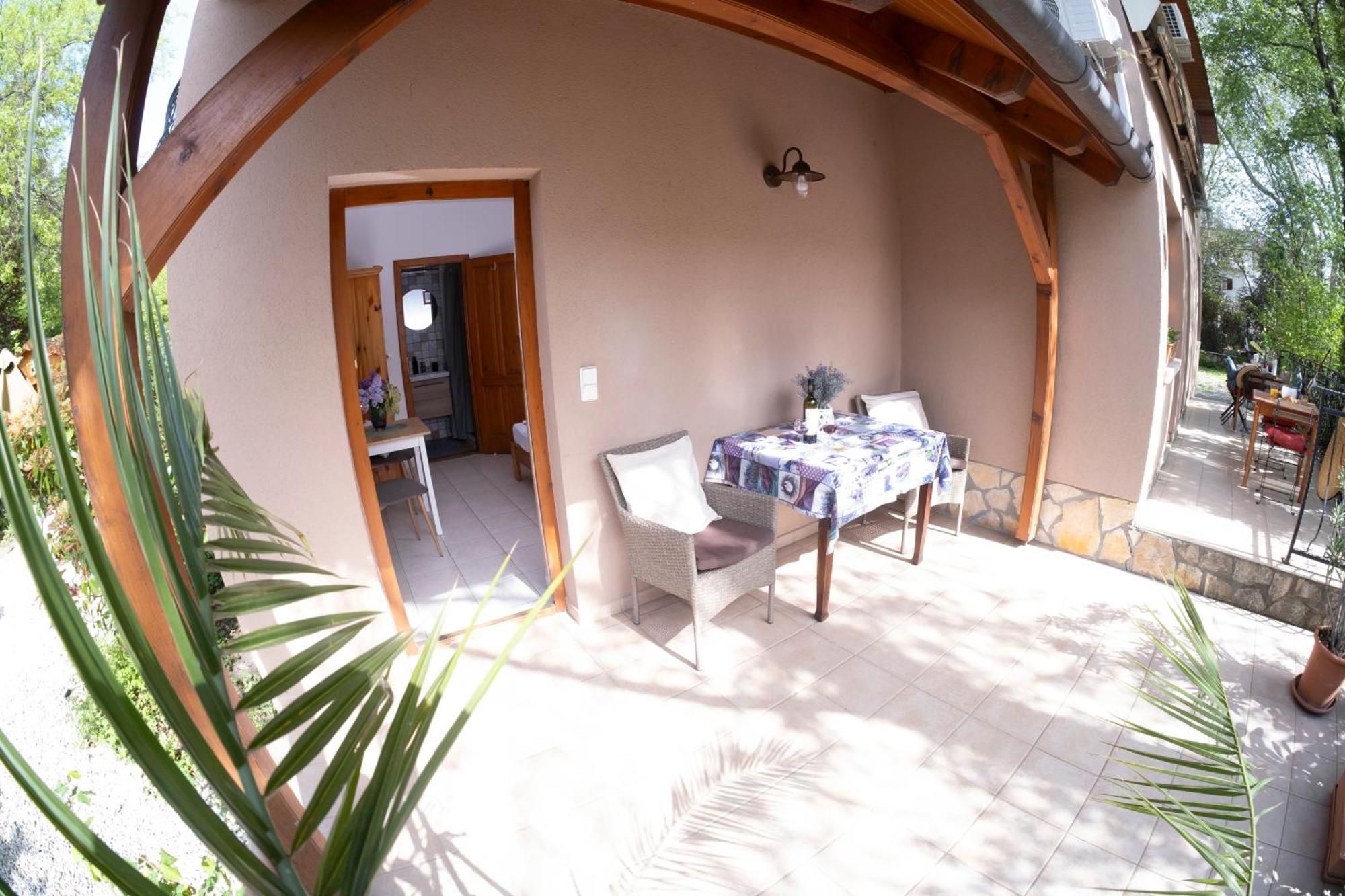 Vicze Apartmanház Siófok Exterior foto