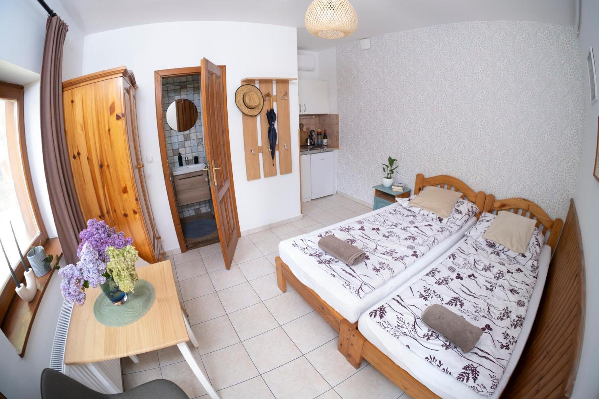 Vicze Apartmanház Siófok Exterior foto